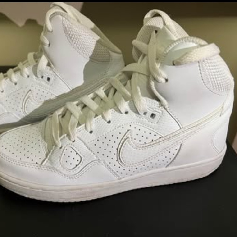 Nike Air Force 1 High Top Sz 7 Women’s